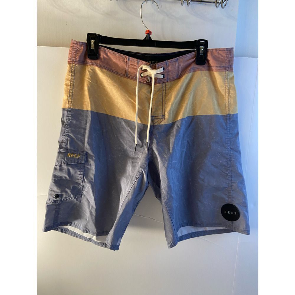 Reef board trunks swim shorts 34‎ color block